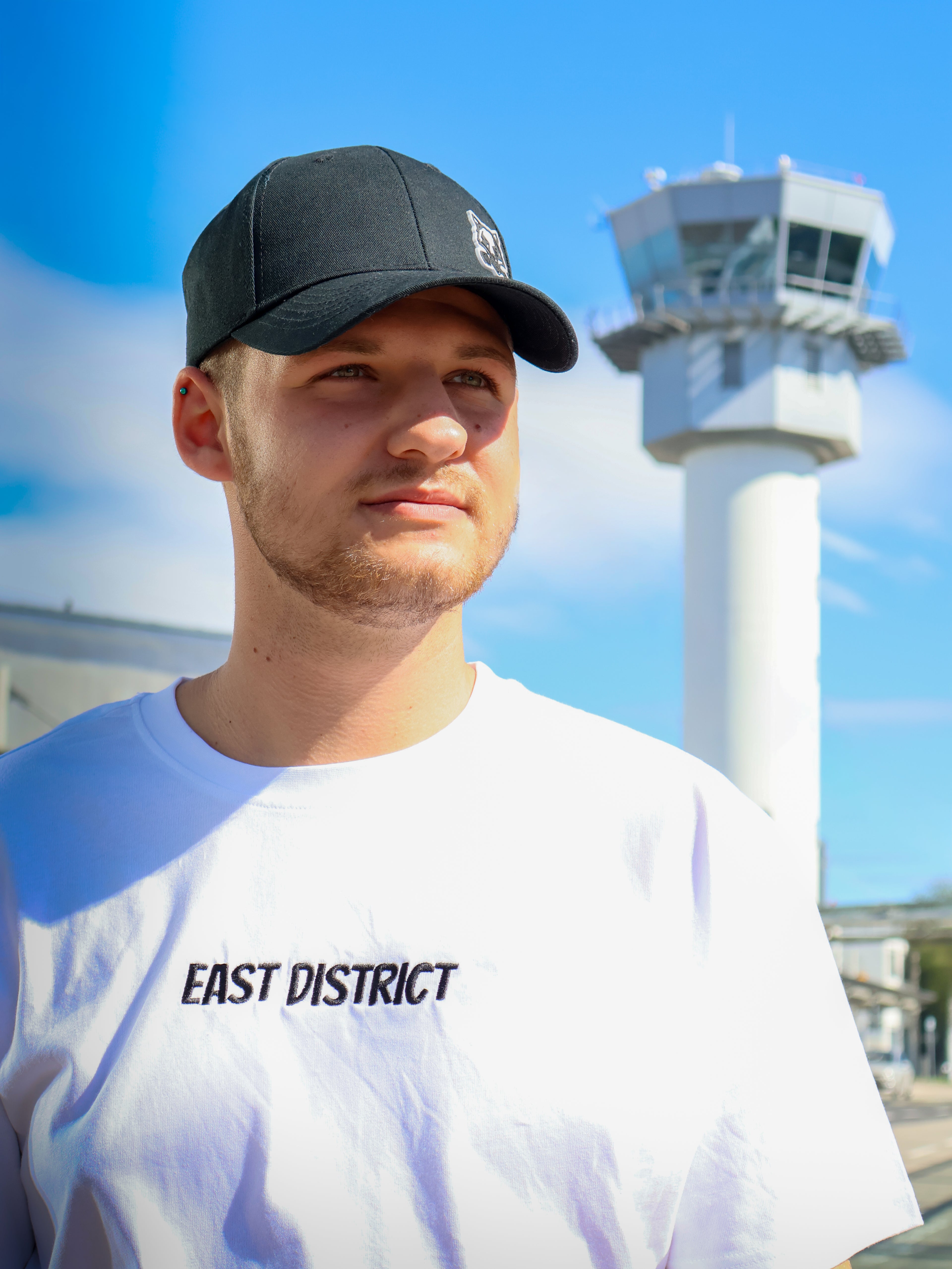 BASIC TEE WHITE